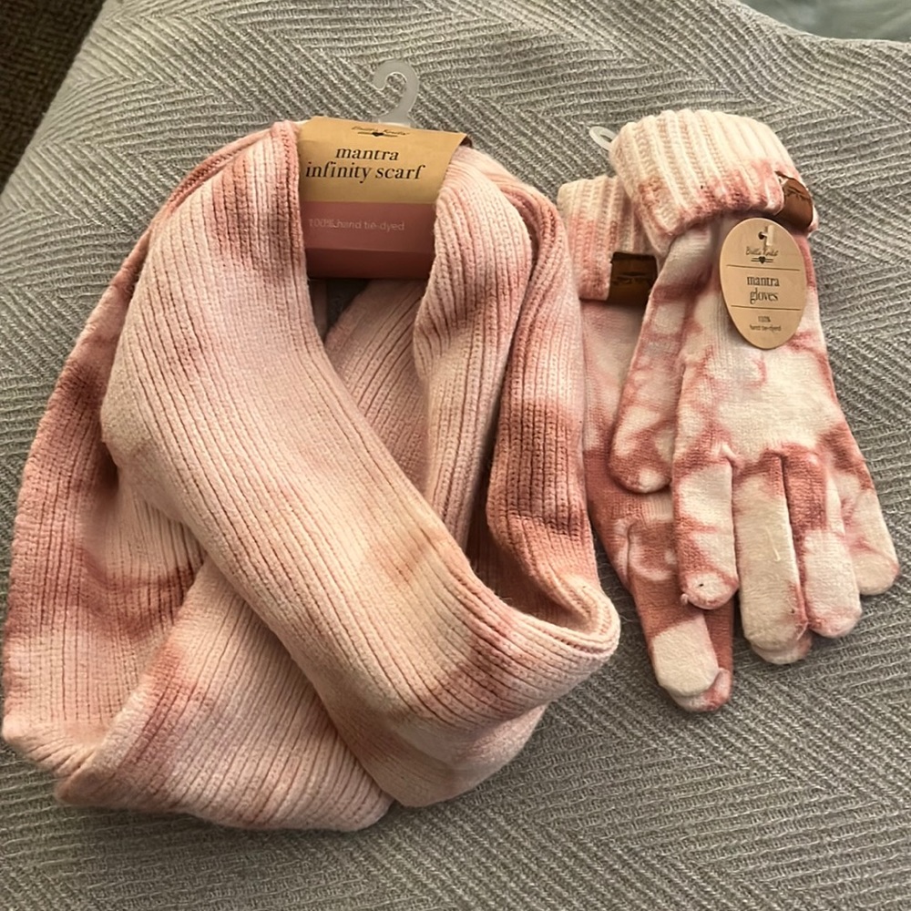 Cute infinity scarf and matching gloves